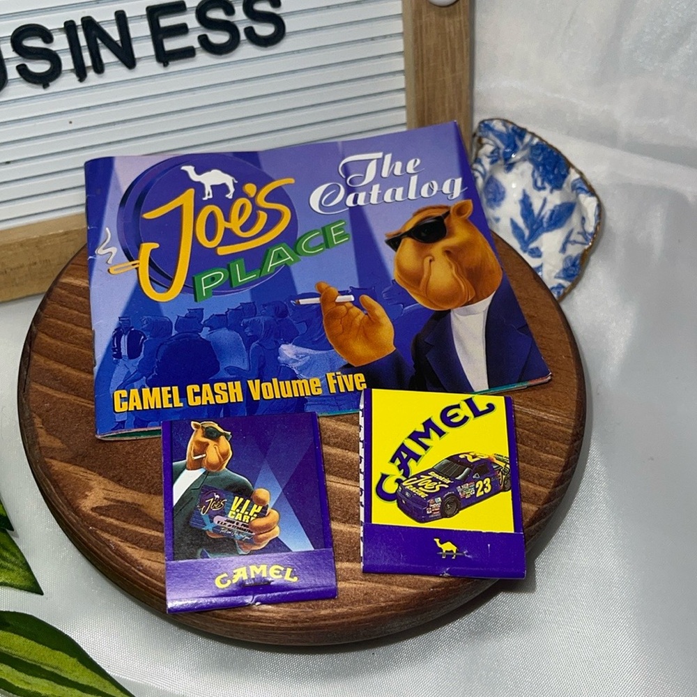 VTG 1997 CAMEL CIGARETTES SMOKIN’ JOE’S RACING #23 Matchsticks & Booklet
